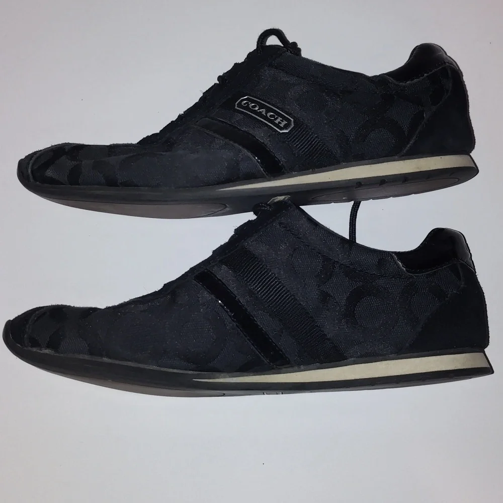 Black Coach women's Kathleen sneakers tennis shoes - size 7